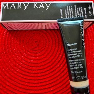 Mary Kay UVA/UVB Protection